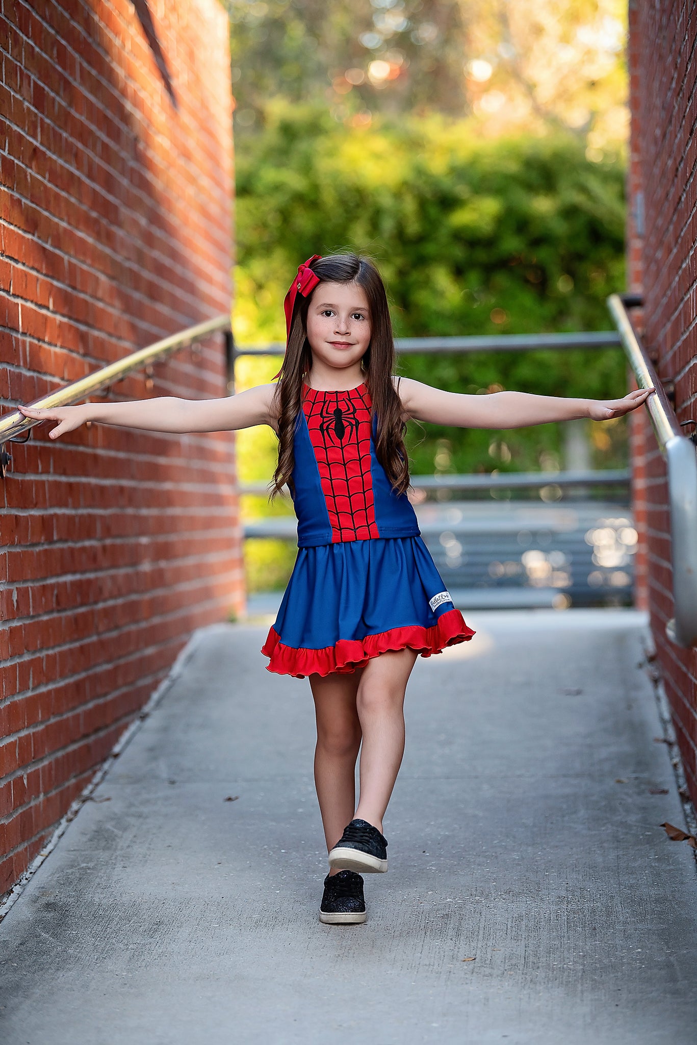 (2025 Web Friends) Blue Spider On The Go