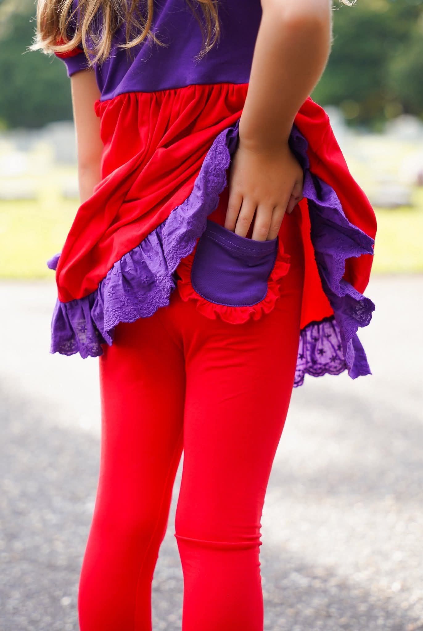Extras (2025 Halloween Bash) Red Sister