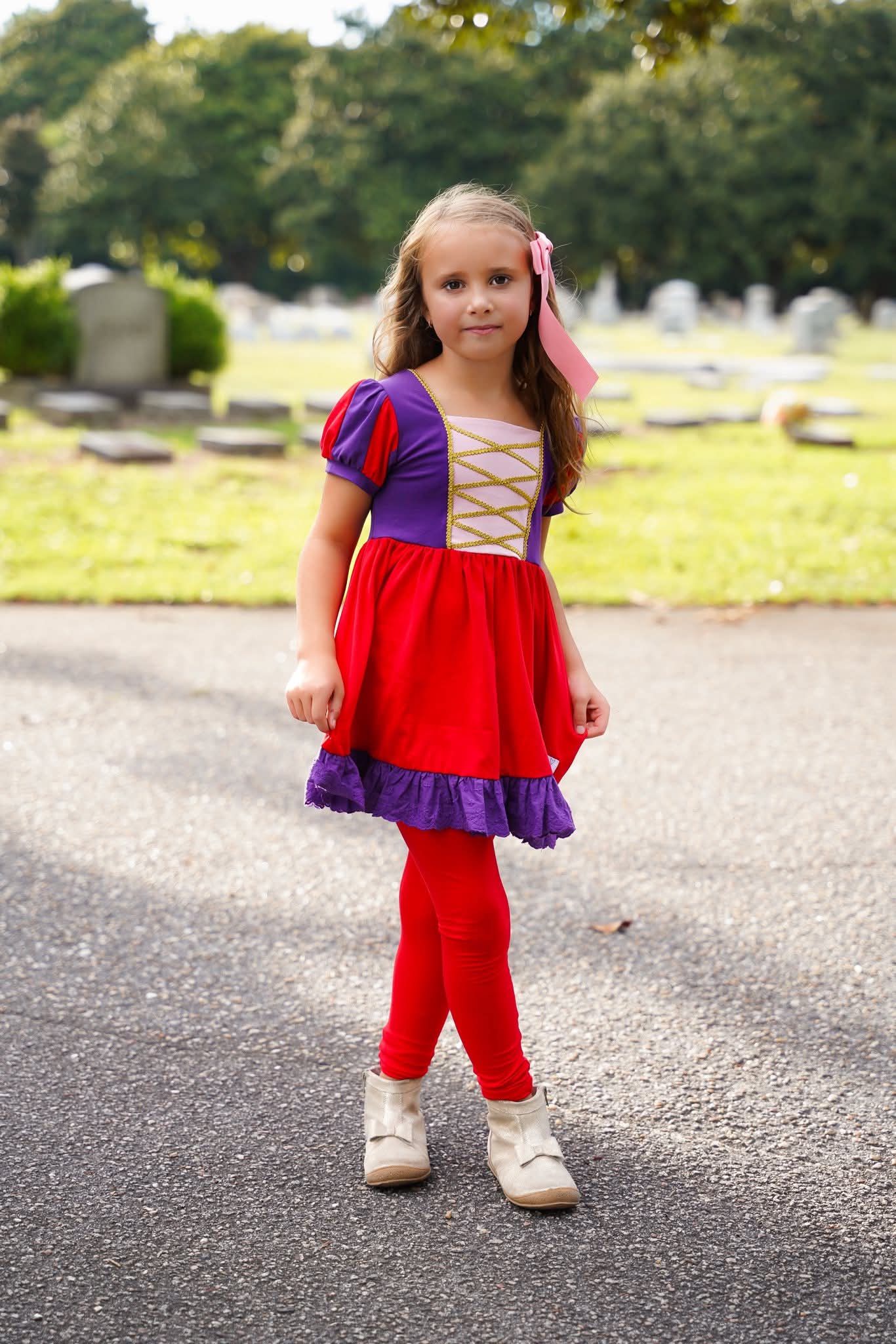 Extras (2025 Halloween Bash) Red Sister