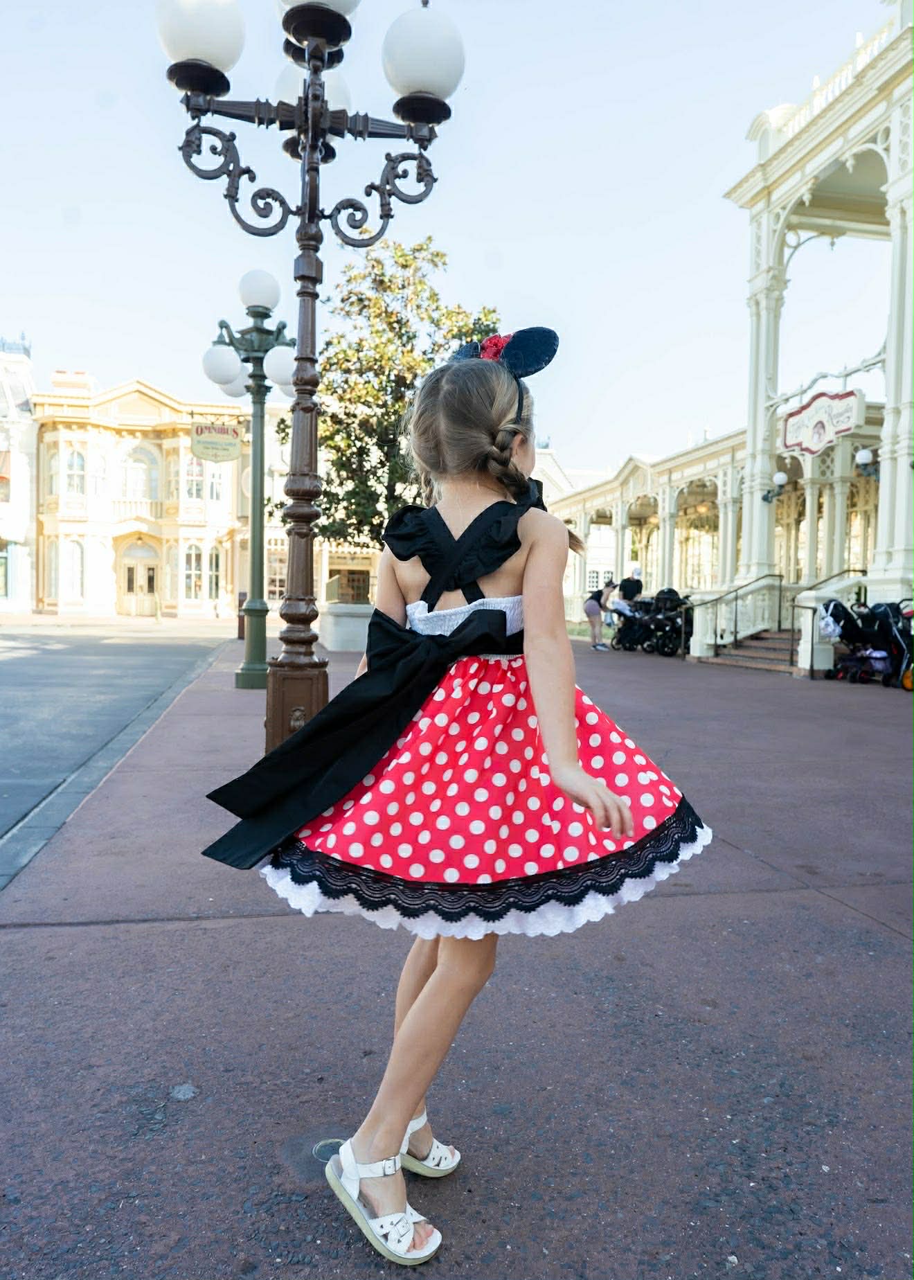 Extras (2026 Character Surprises) Mouse Pals Dress