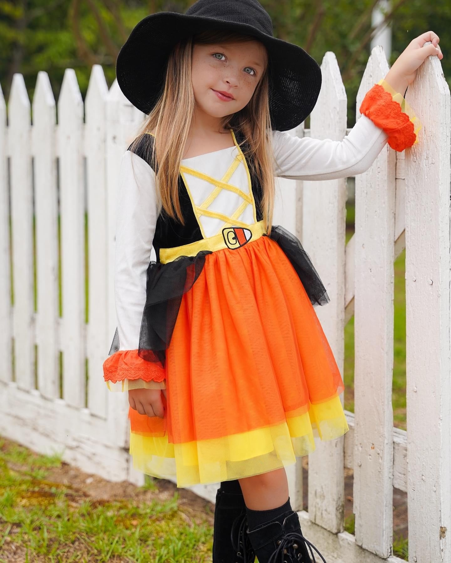 Extras (2024 Halloween Bash) Candy Corn Witch