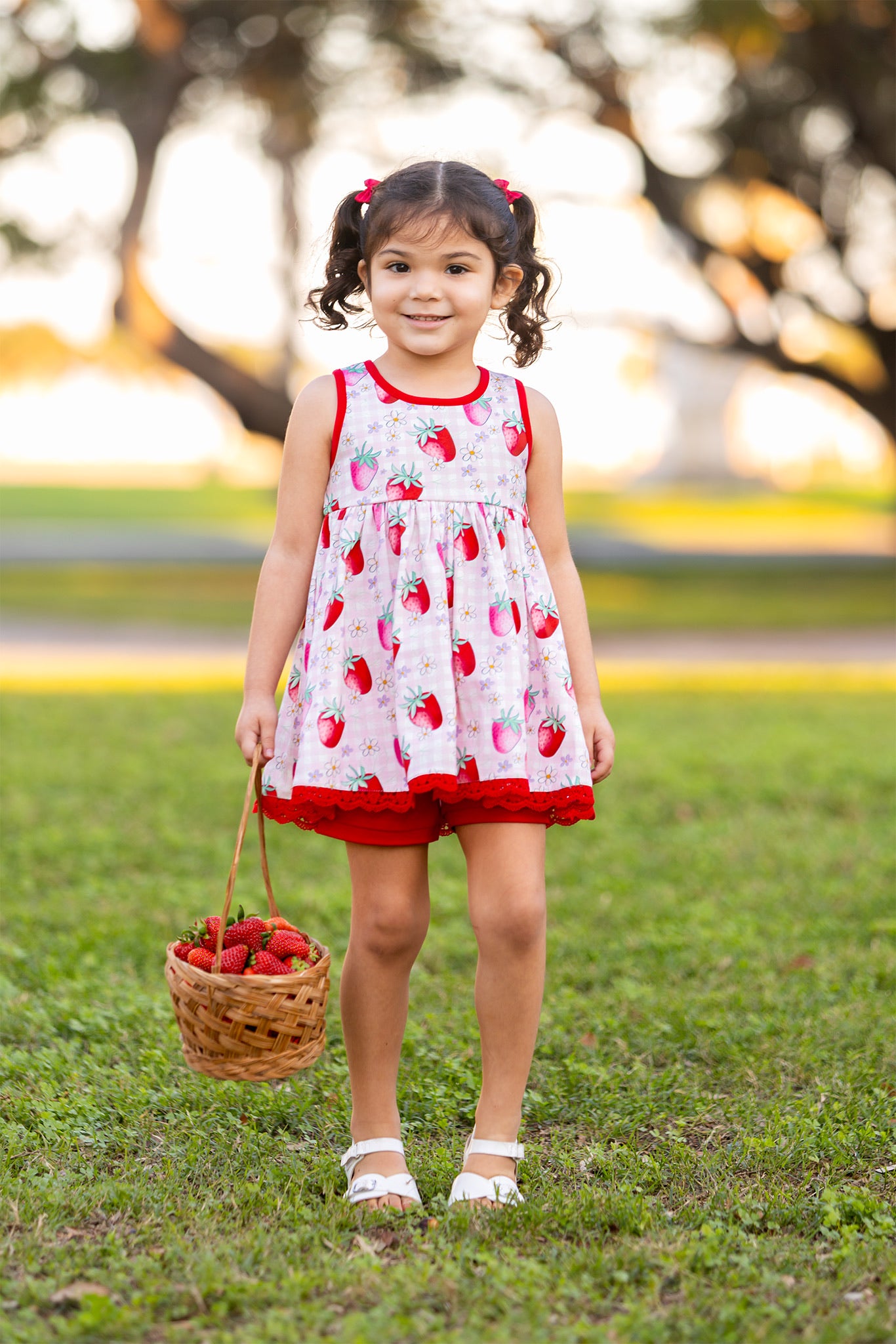 Extras (2026 Anniversary Sale) Strawberry Playset