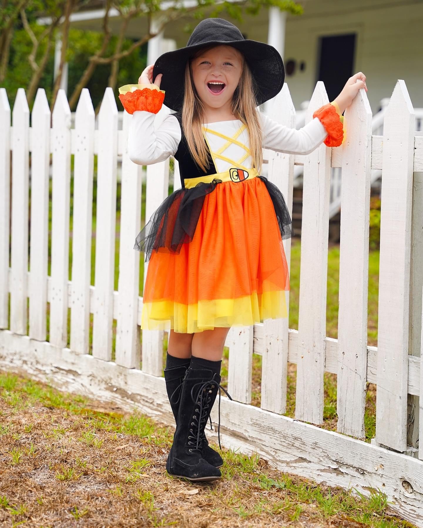 Extras (2024 Halloween Bash) Candy Corn Witch