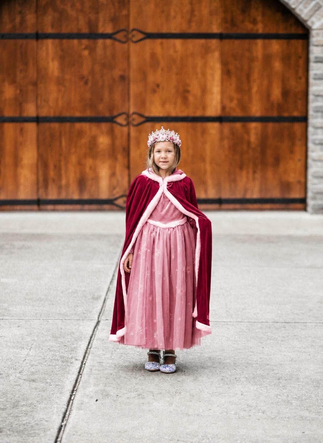 (2026 Character Christmas) Christmas Belle of The Ball Cape