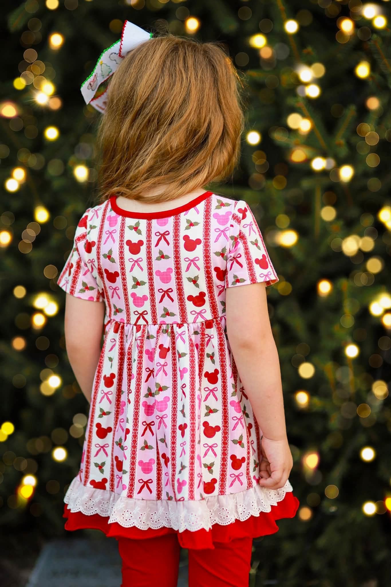 (2026 Character Christmas) Christmas Mouse Short Sleeve Playset