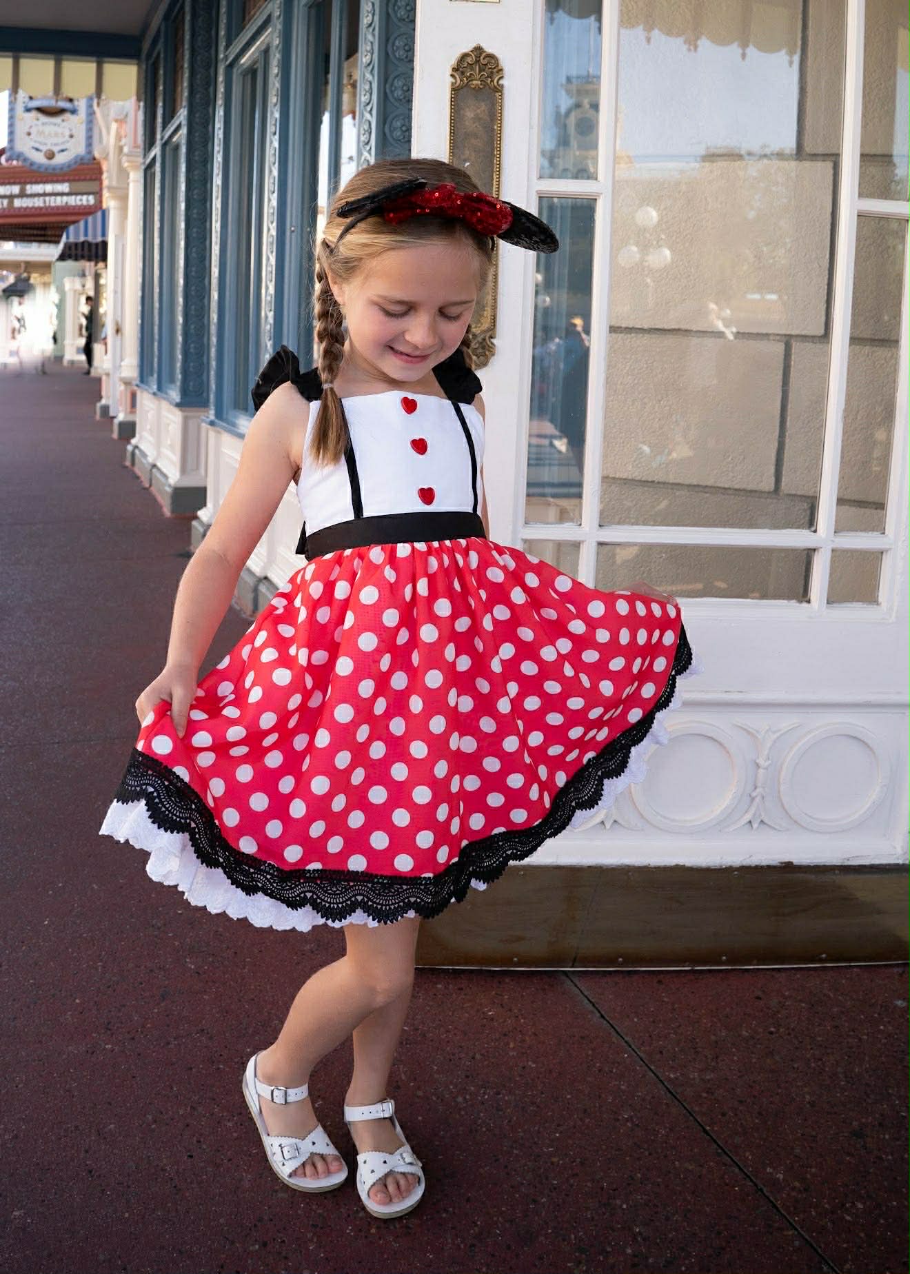 Extras (2026 Character Surprises) Mouse Pals Dress