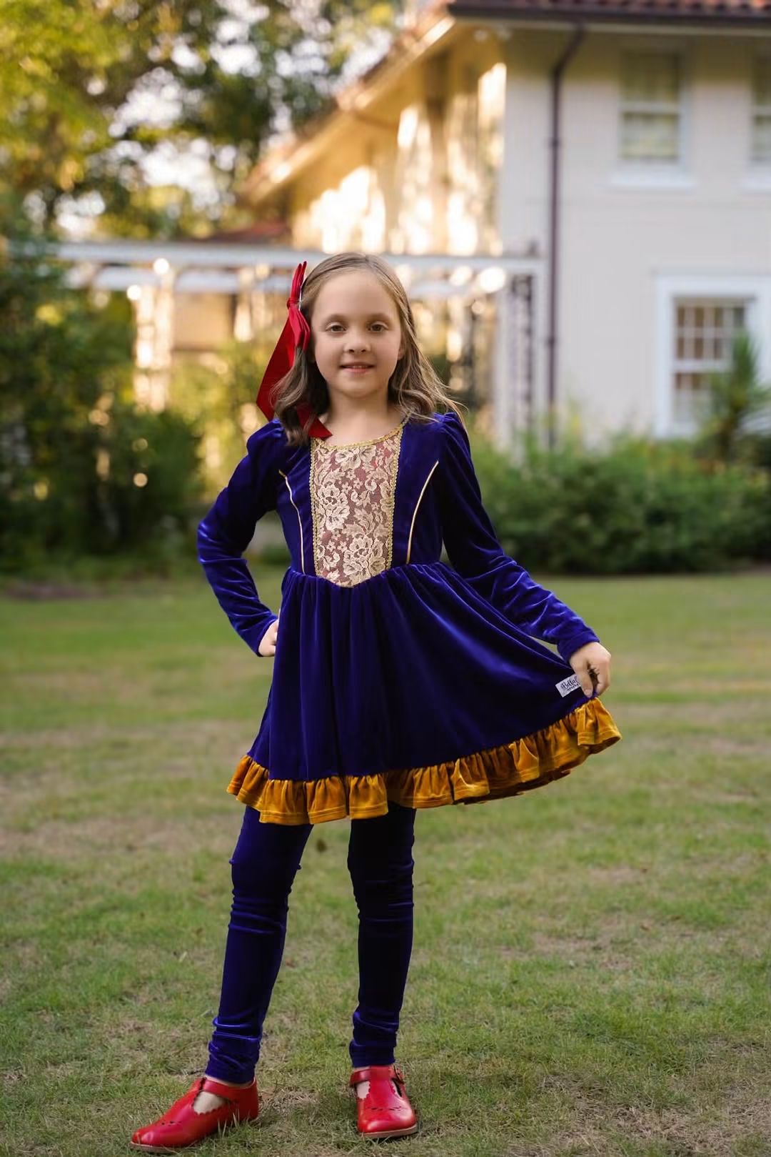 (2026 Velvet Princess Playsets) Fairest Of Them All