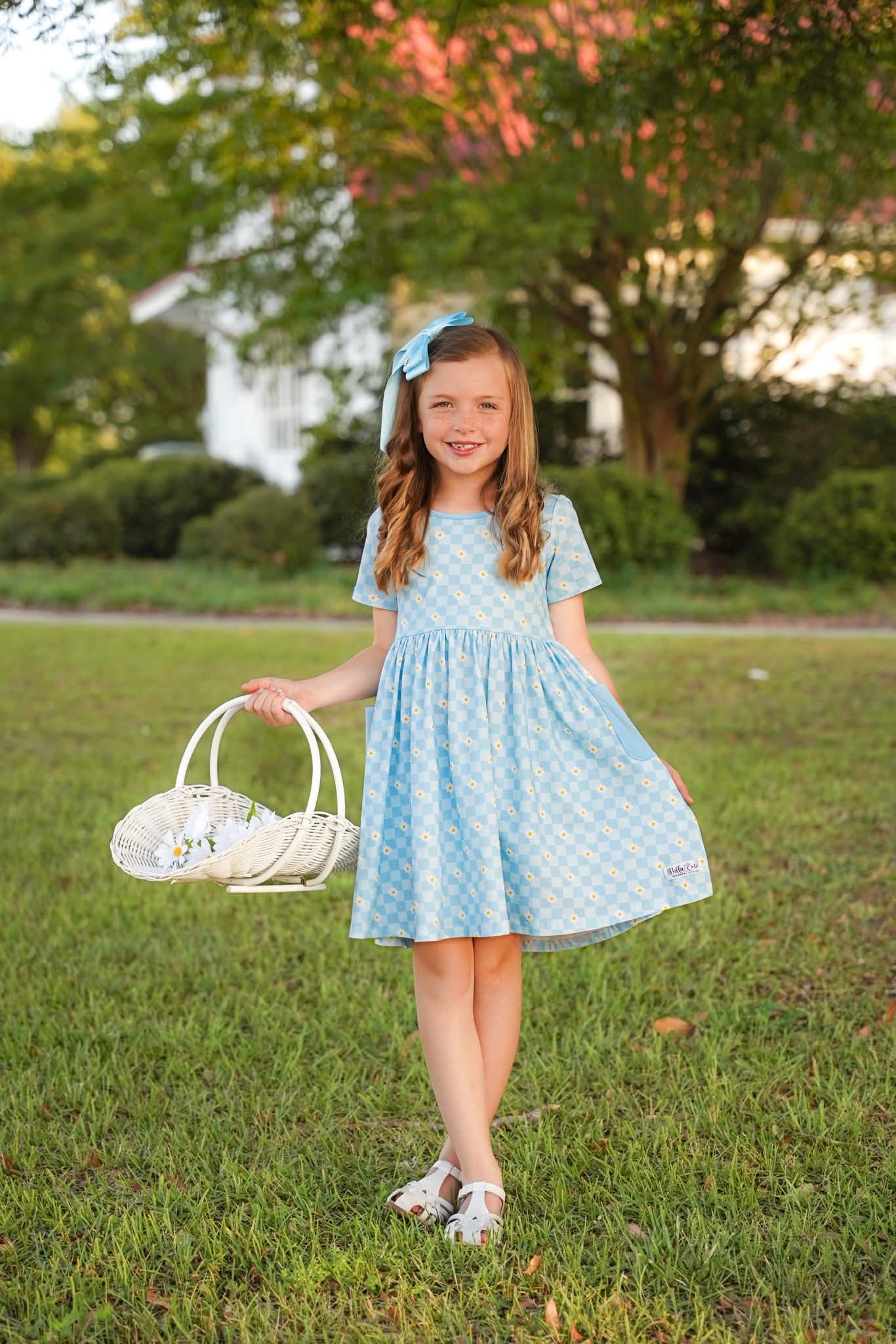 Extras (2026 BTS Staples) Daisy Twirl