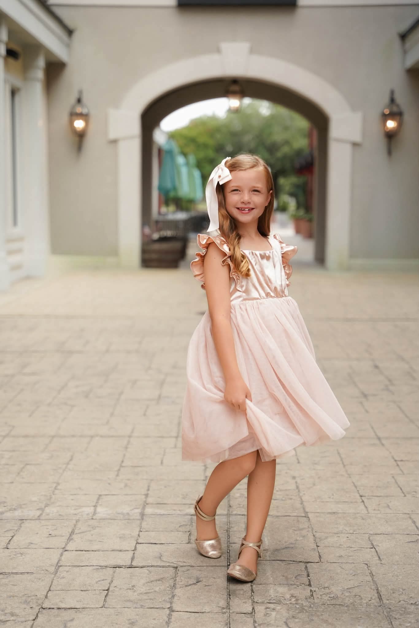 (2026 Holiday Dress Edit) Champagne Wishes