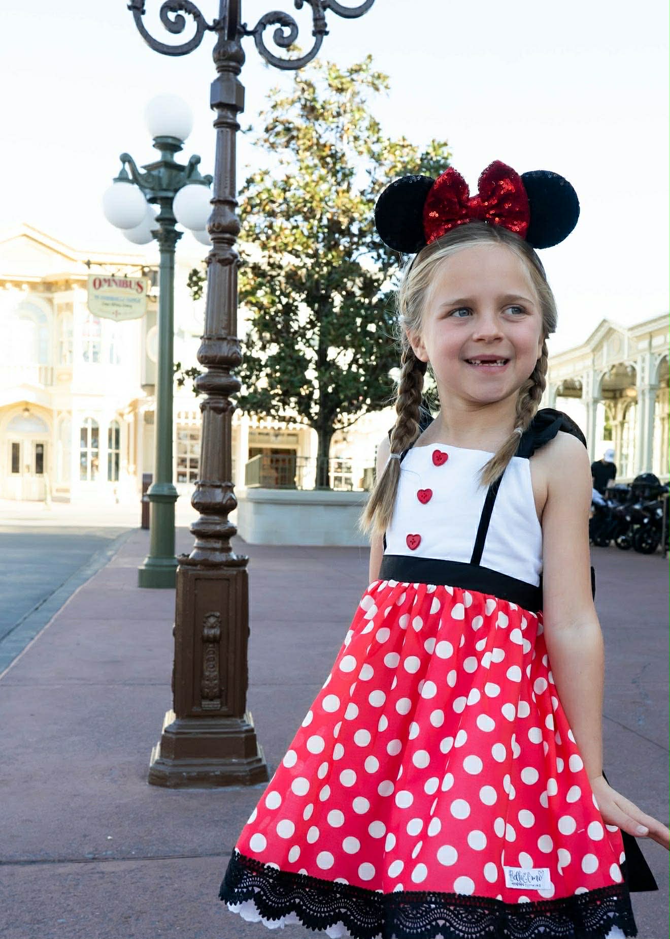 Extras (2026 Character Surprises) Mouse Pals Dress