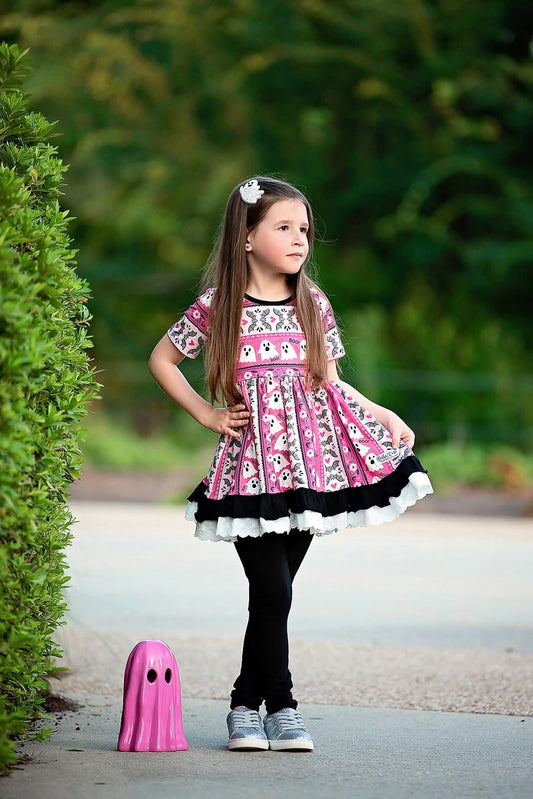Extras (2025 Halloween Bash) Short Sleeve Pink Floral Ghost